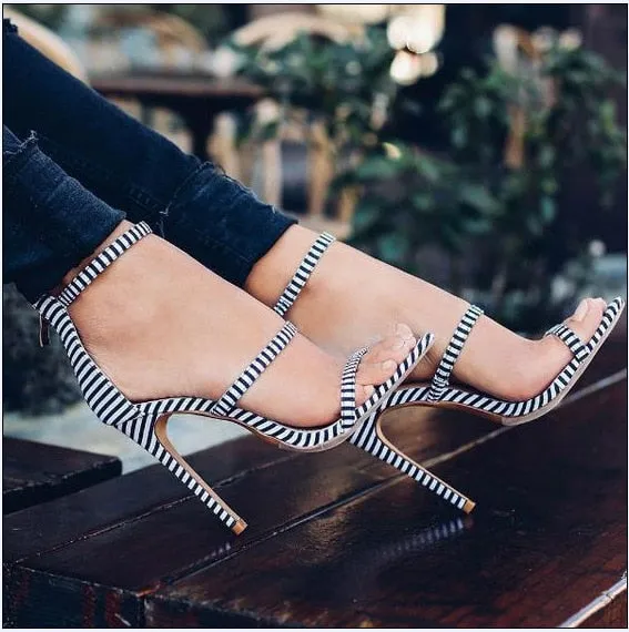 Female sandals Q84