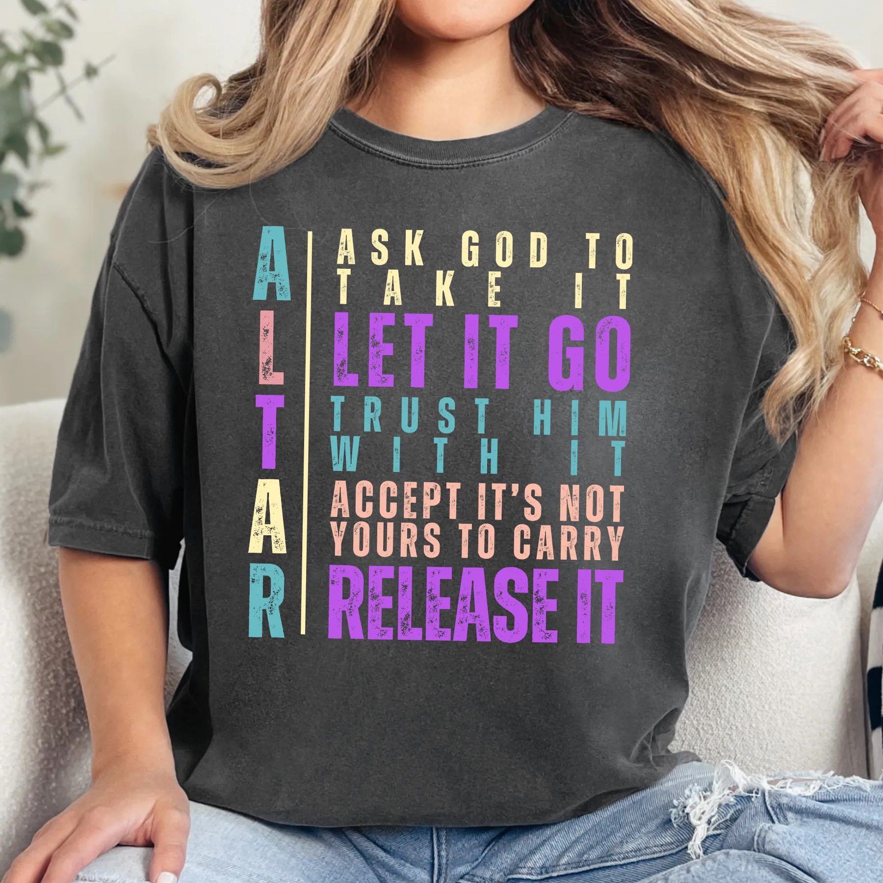 Women's "Altar" Comfort Colors T-Shirt with Christian Meaning